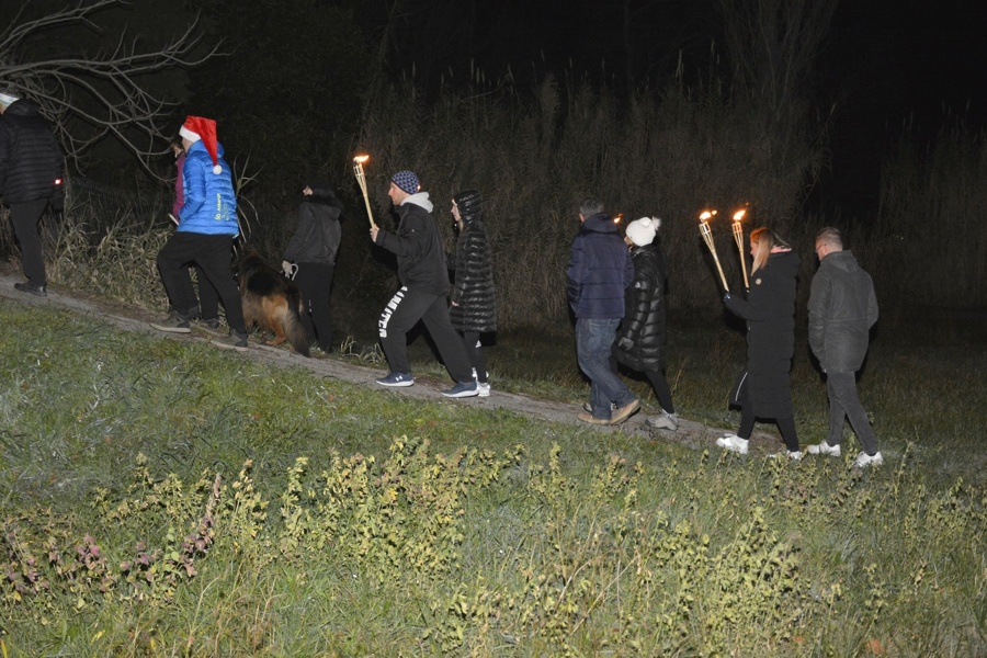 Božično-novoletni pohod z lučkami