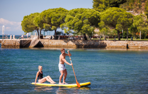 S SUPom do Debelega rtiča